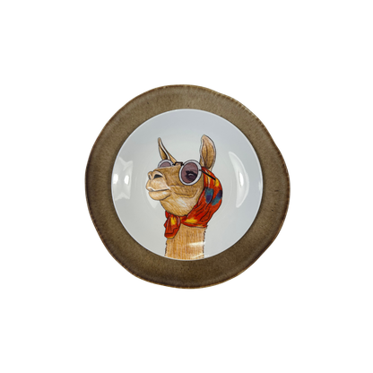 Plato porcelana llama sobre plato arena mate ceramica